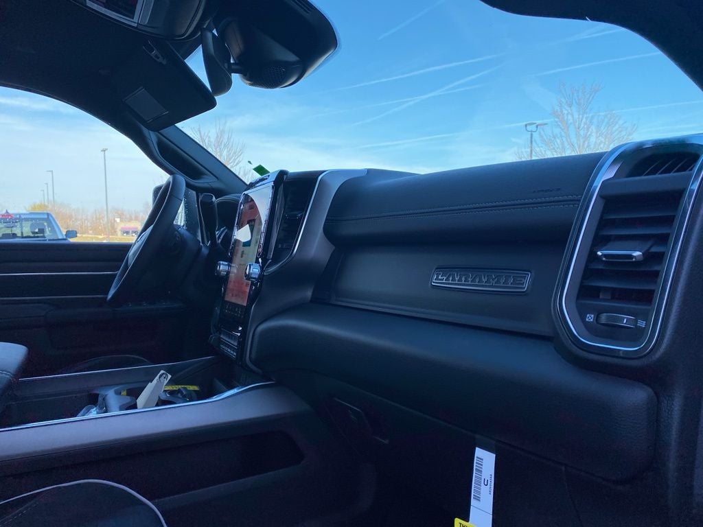 2026 RAM 2500 RAM 2500 LARAMIE CREW CAB 4X4 6'4' BOX