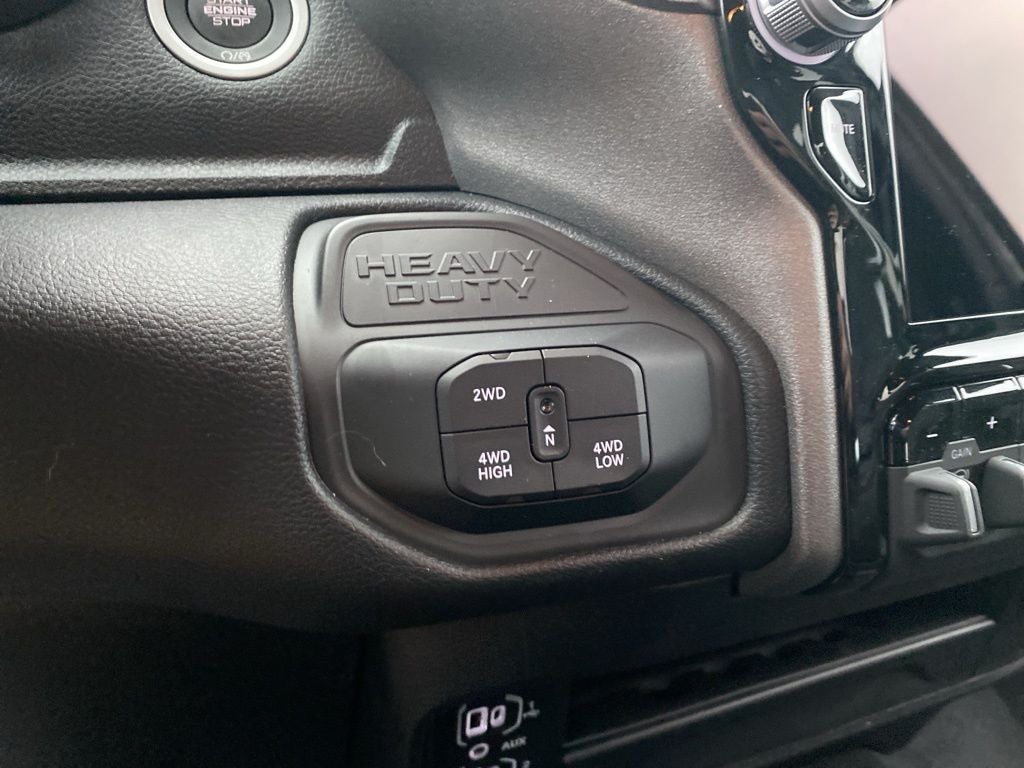 2026 RAM 2500 RAM 2500 TRADESMAN CREW CAB 4X4 6'4' BOX