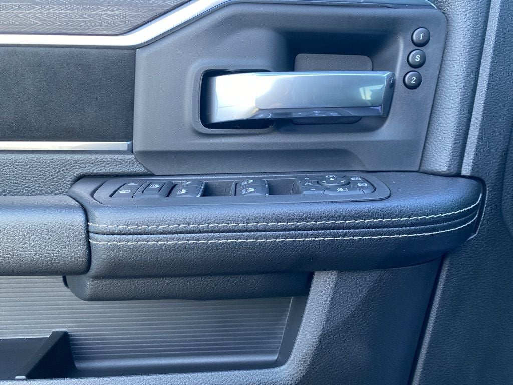 2026 RAM 2500 RAM 2500 LARAMIE CREW CAB 4X4 6'4' BOX