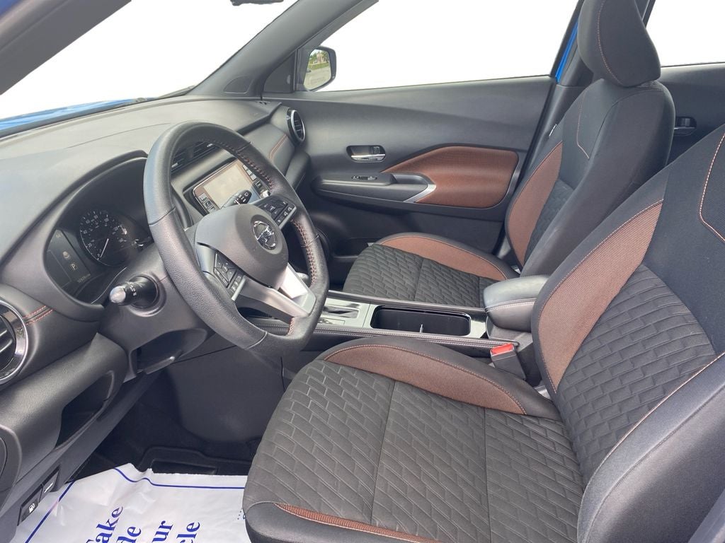 2021 Nissan Kicks SR