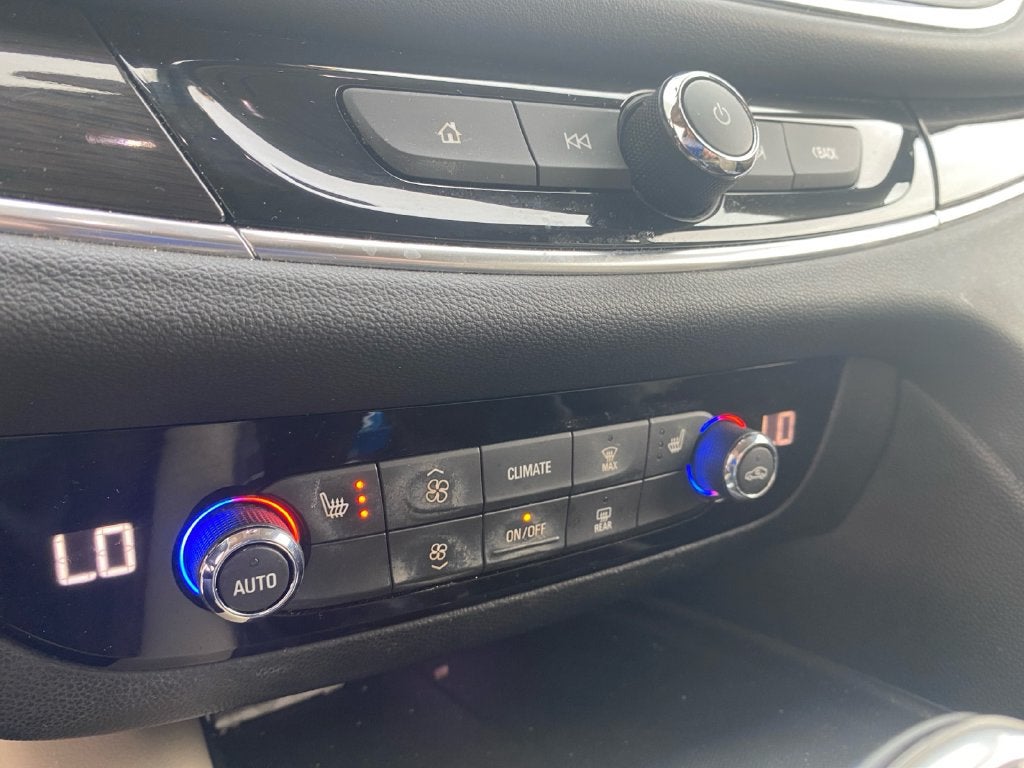 2019 Buick Enclave Essence
