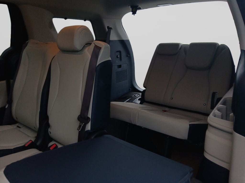 2025 Kia Carnival Hybrid EX