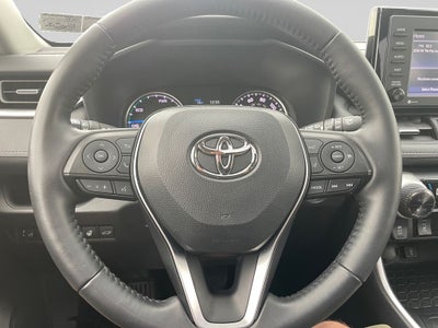 2022 Toyota RAV4 Hybrid XLE Premium