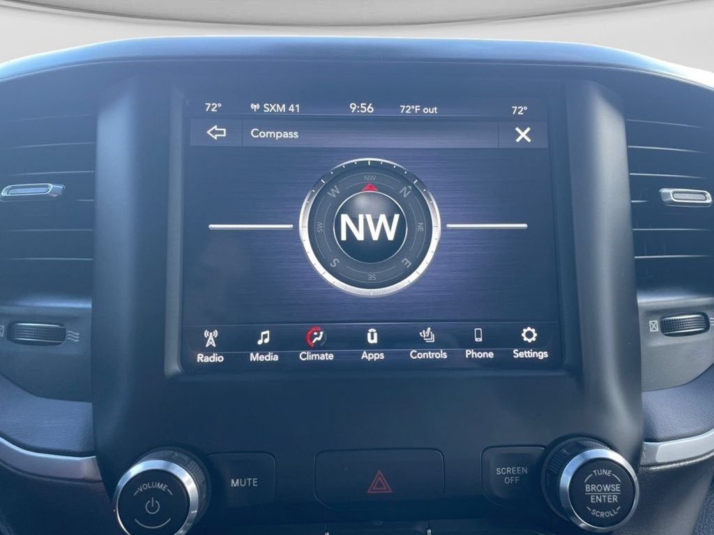 2020 RAM 1500 Big Horn Crew Cab 4x4 5'7" Box
