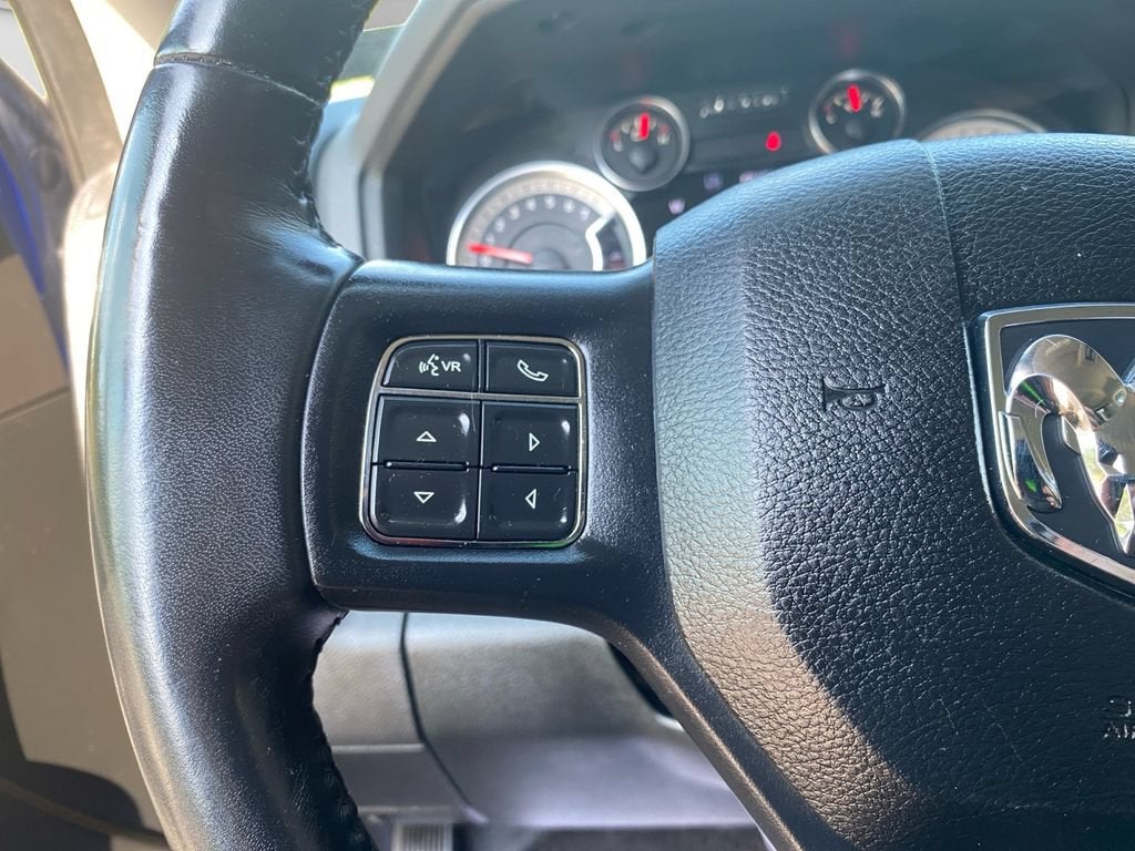 2017 RAM 1500 Big Horn Crew Cab 4x4 5'7" Box