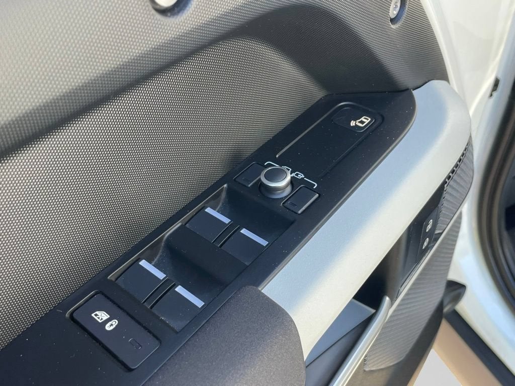 2023 Land Rover Defender 110 S