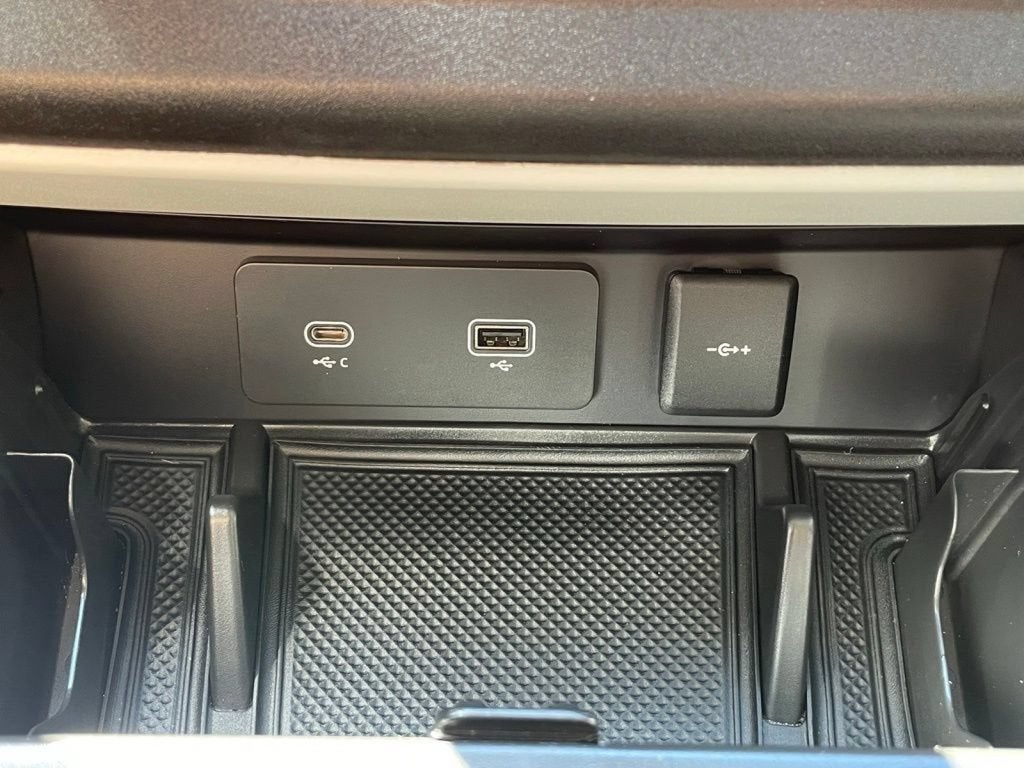 2023 Land Rover Defender 110 S
