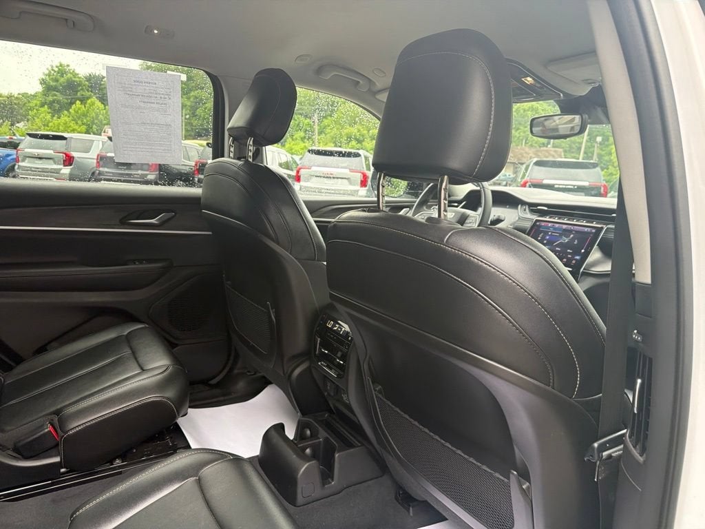 2023 Jeep Grand Cherokee L Limited 4x4