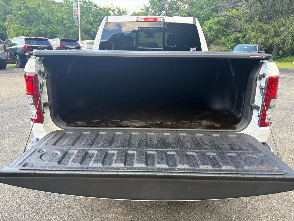 2022 RAM 1500 Big Horn Crew Cab 4x4 5'7" Box