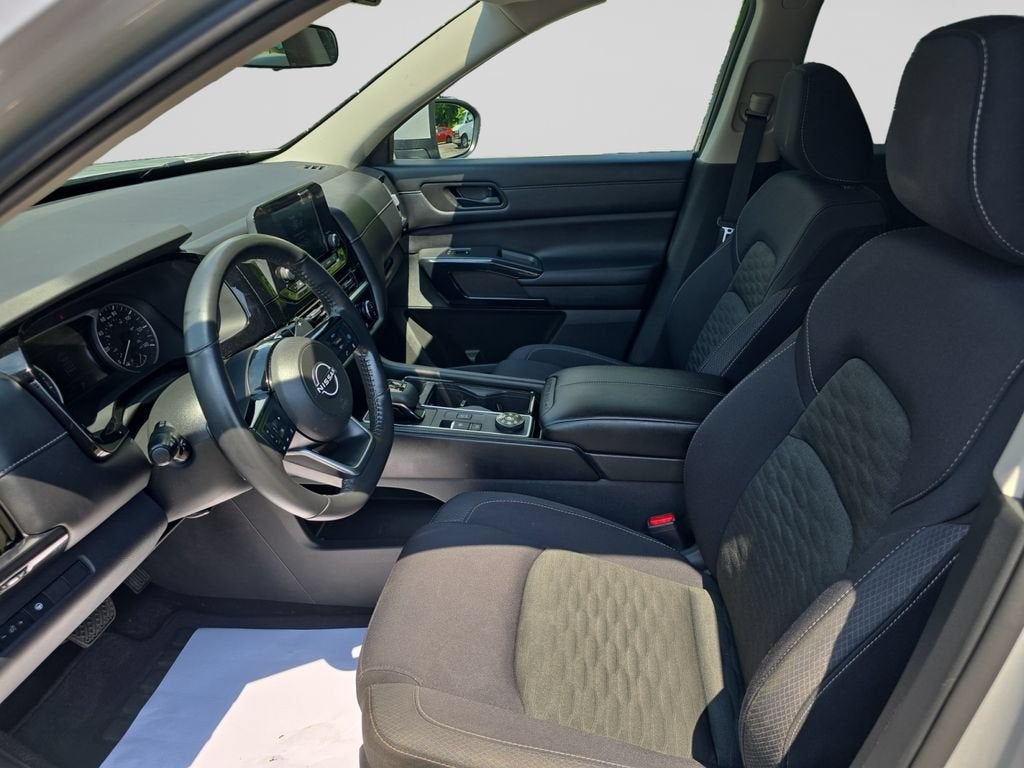 2023 Nissan Pathfinder SV 4WD