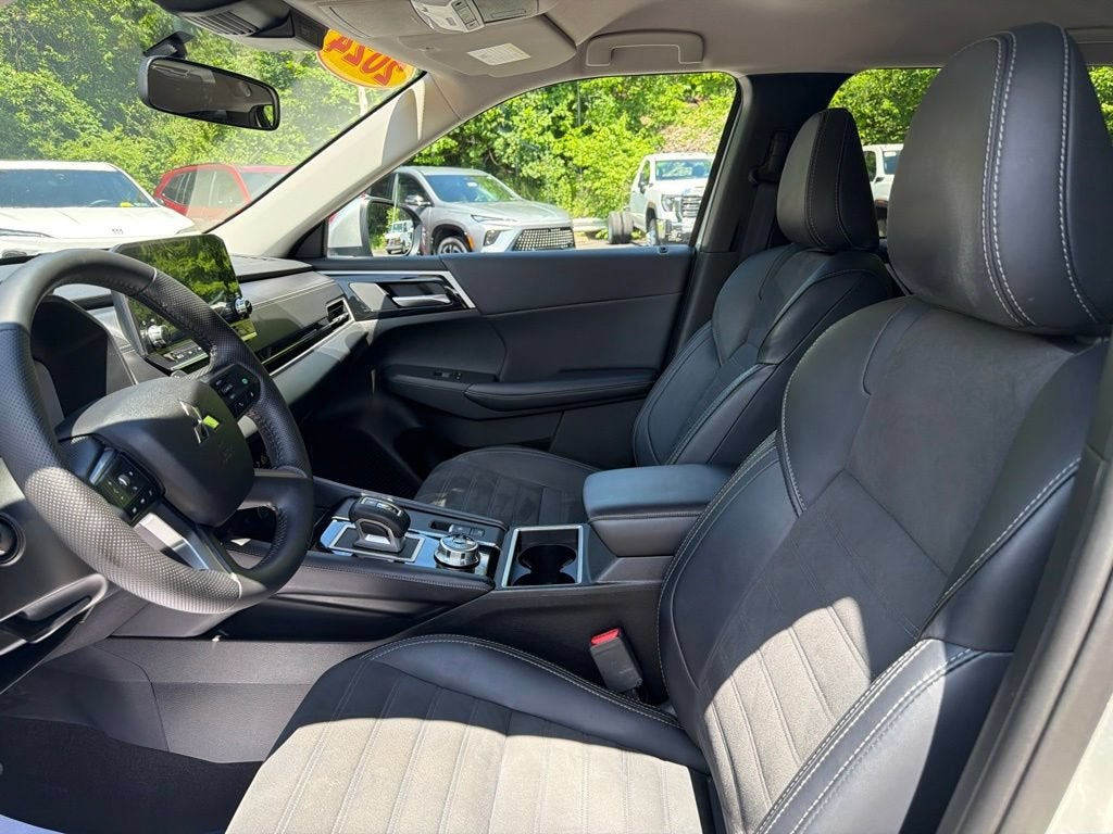 2024 Mitsubishi Outlander PHEV SE S-AWC
