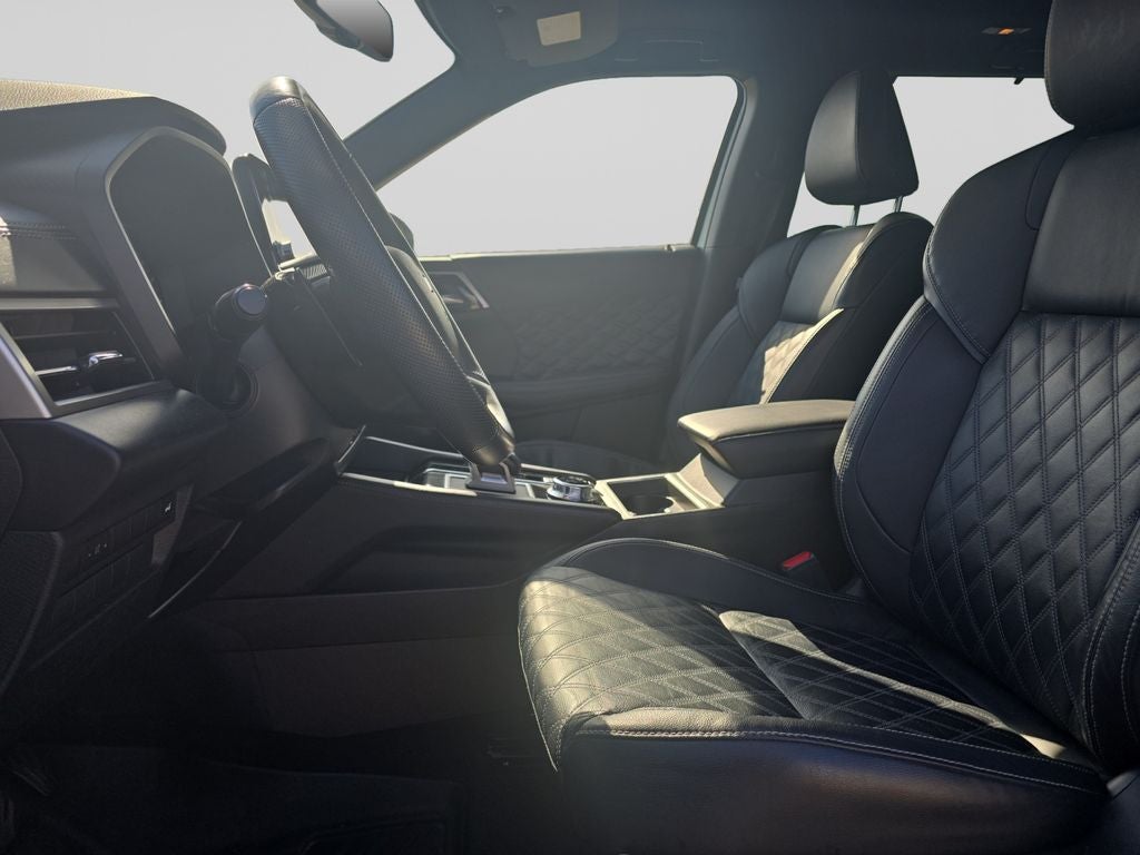 2023 Mitsubishi Outlander SEL
