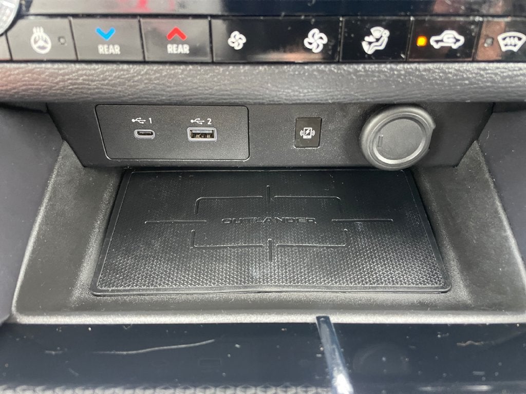2023 Mitsubishi Outlander SEL Black Edition