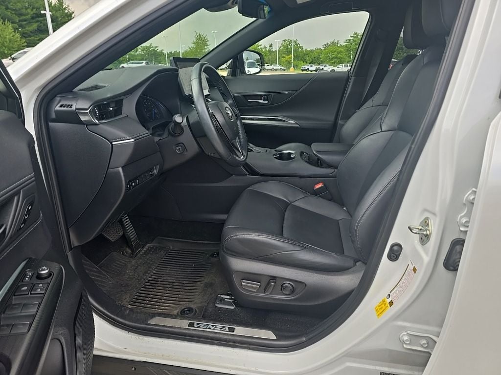2024 Toyota Venza Nightshade