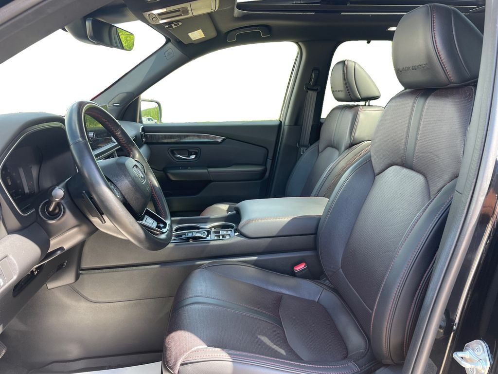 2025 Honda Pilot Black Edition