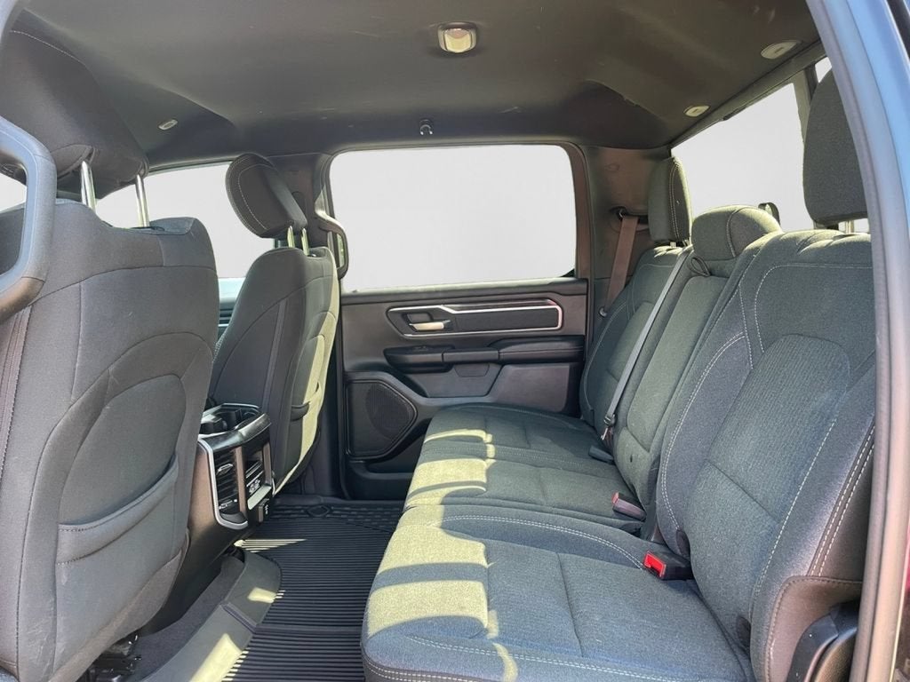 2020 RAM 1500 Big Horn Crew Cab 4x4 5'7" Box