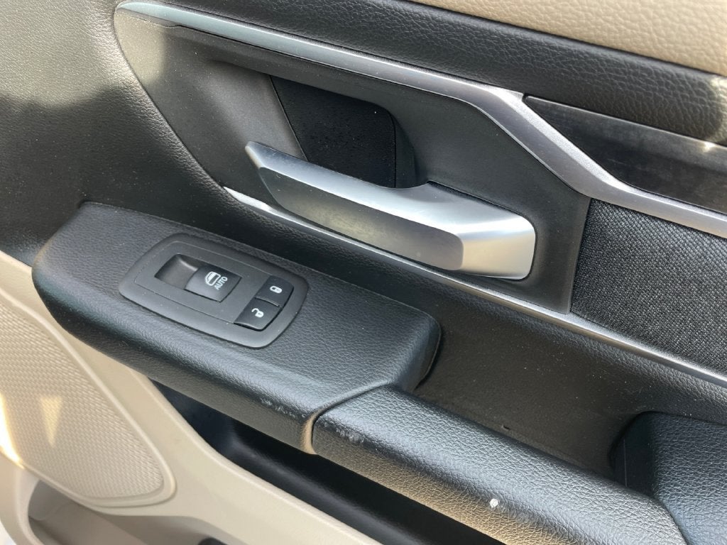 2019 RAM 1500 Big Horn/Lone Star Crew Cab 4x4 6'4" Box