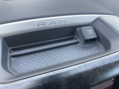 2019 RAM 1500 Big Horn/Lone Star Crew Cab 4x4 6'4" Box