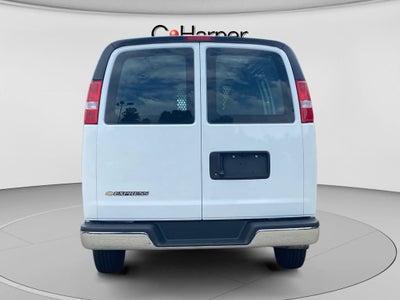 2025 Chevrolet Express Cargo WT