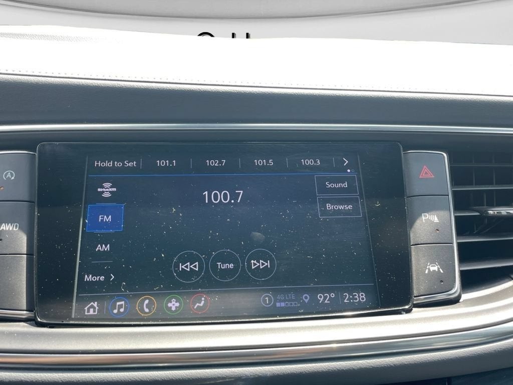 2023 Buick Enclave Essence