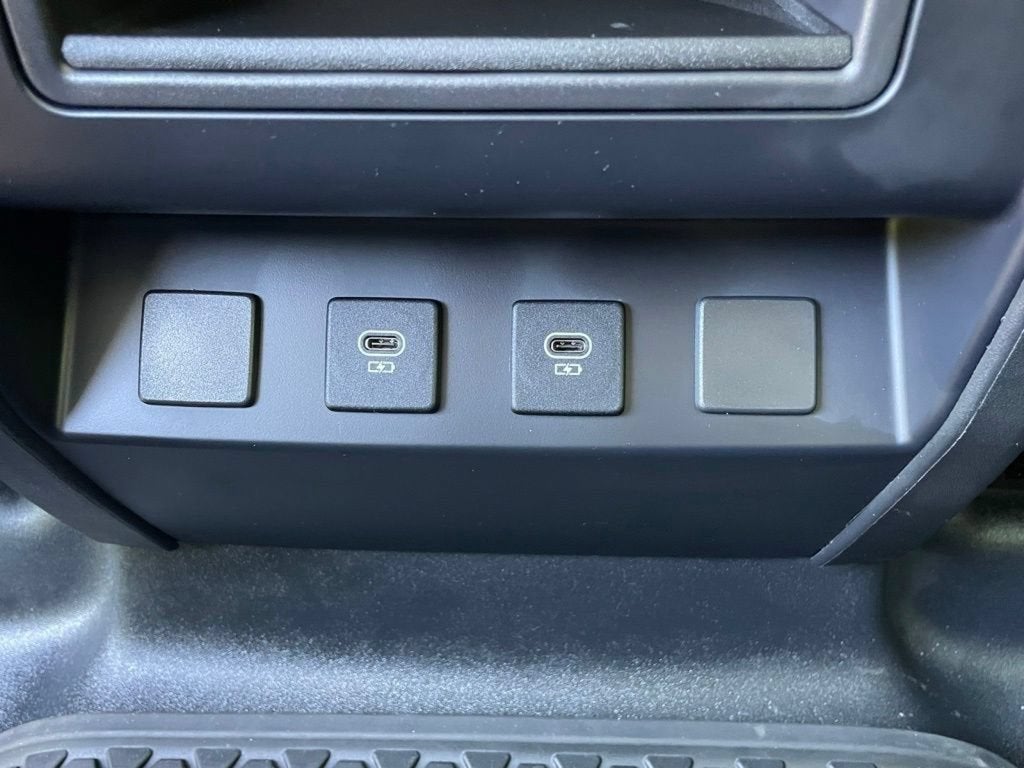 2023 Land Rover Defender 110 S