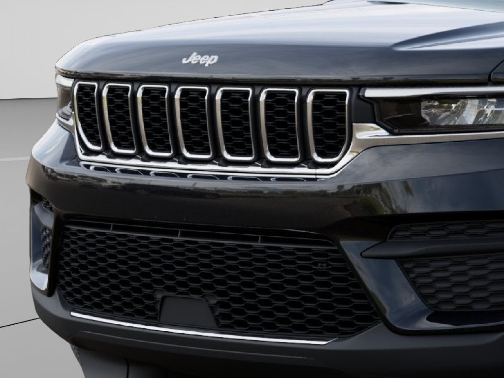 2027 Jeep Grand Cherokee GRAND CHEROKEE LAREDO X 4X4