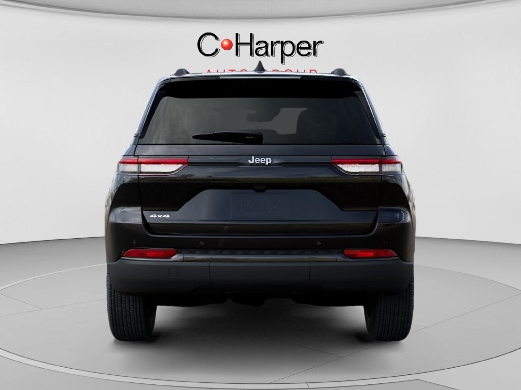 2027 Jeep Grand Cherokee GRAND CHEROKEE LAREDO X 4X4