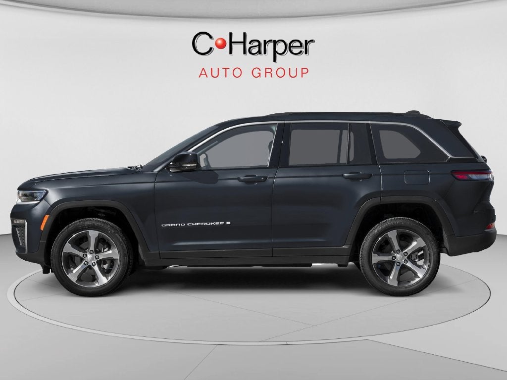 2027 Jeep Grand Cherokee Laredo Altitude