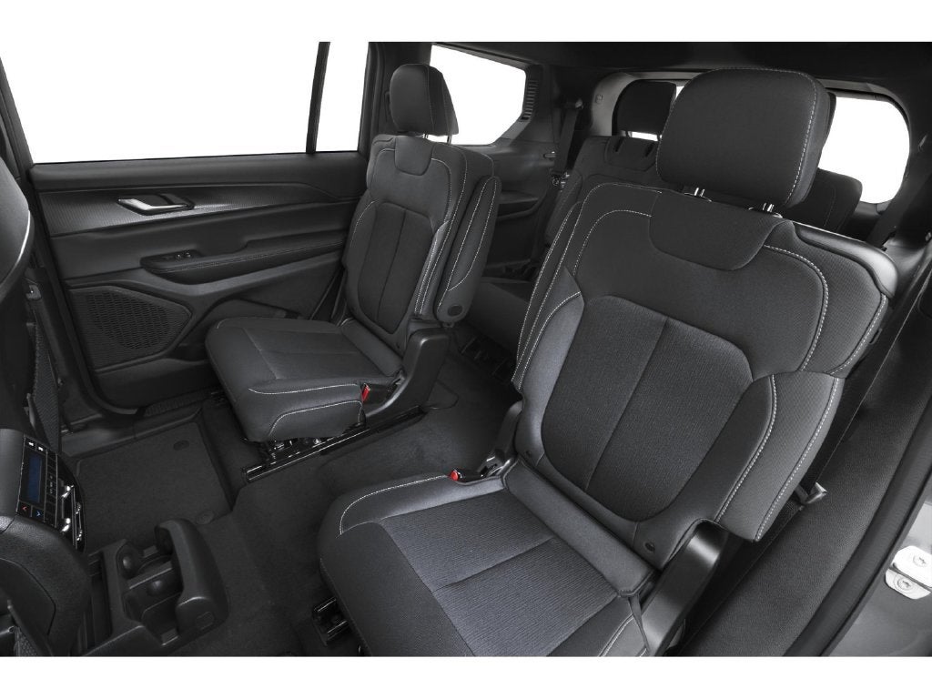 2027 Jeep Grand Cherokee GRAND CHEROKEE L LAREDO ALTITUDE 4X4